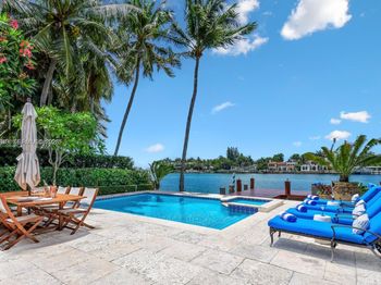56 S Hibiscus Drive