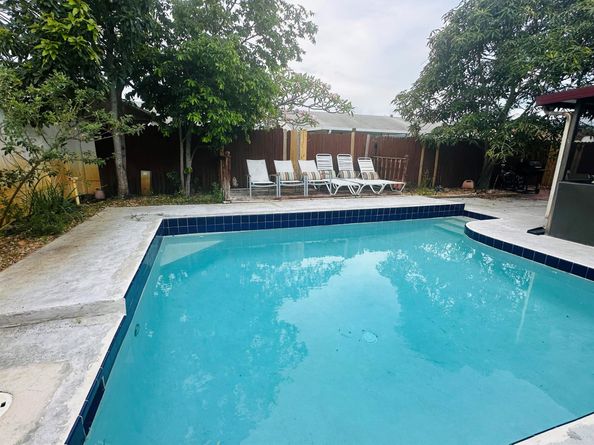 6198 Wauconda Way W, Lake Worth FL 33463