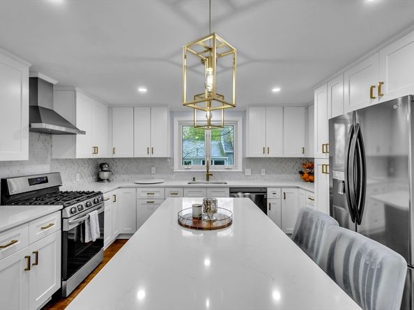 7 Corey Rd, Marlborough MA 01752