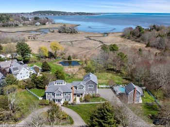 735 Bay Road