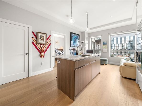100 Shawmut Ave 811, Boston MA 02118