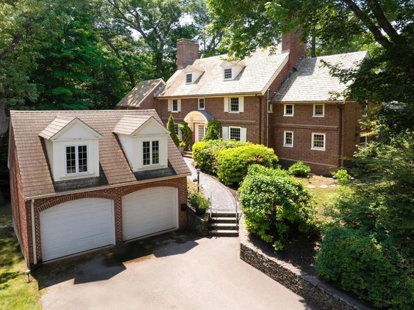 86 Waban Ave, Newton MA 02468