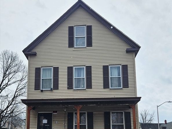 51 Kingsbury St, Worcester MA 01610