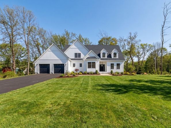 345 Central Tpke, Sutton MA 01590