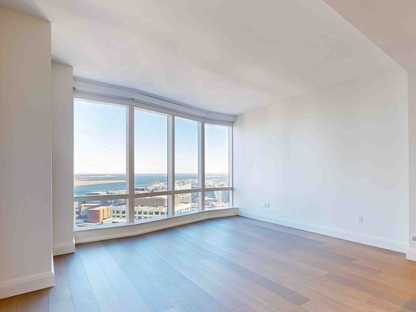 240 Devonshire Street 4811, Boston MA 02110