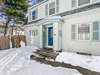 28 Maple Street