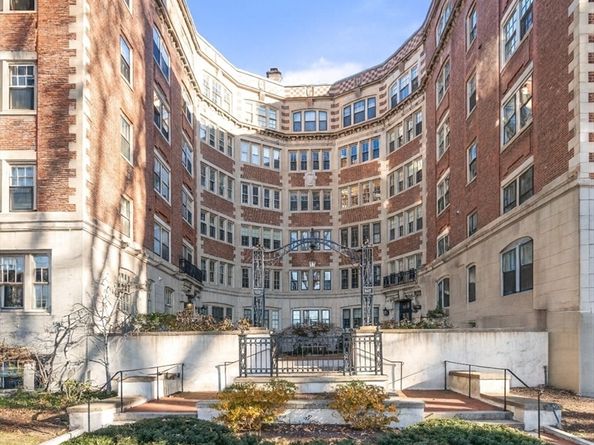 985 Memorial Drive 303, Cambridge MA 02138