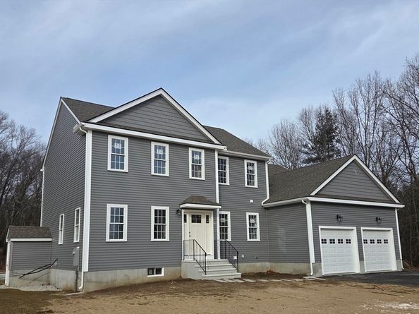 138 Elm St, Uxbridge MA 01569