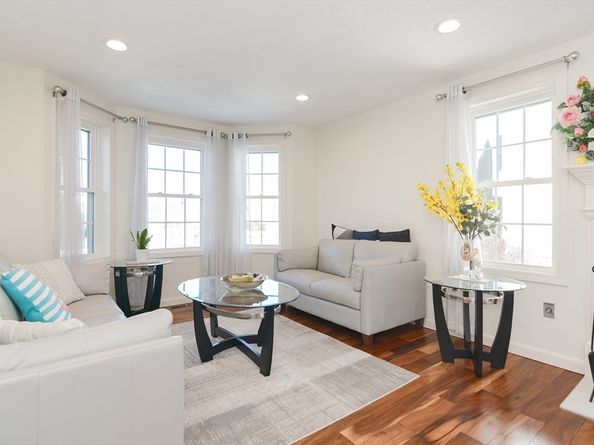 50 Sophia Dr, Worcester MA 01607