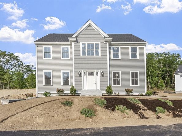 22 Waites Crossing, Norfolk MA 02056