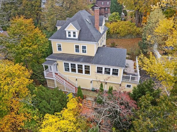 40 Greenwood Ave, Newton MA 02465