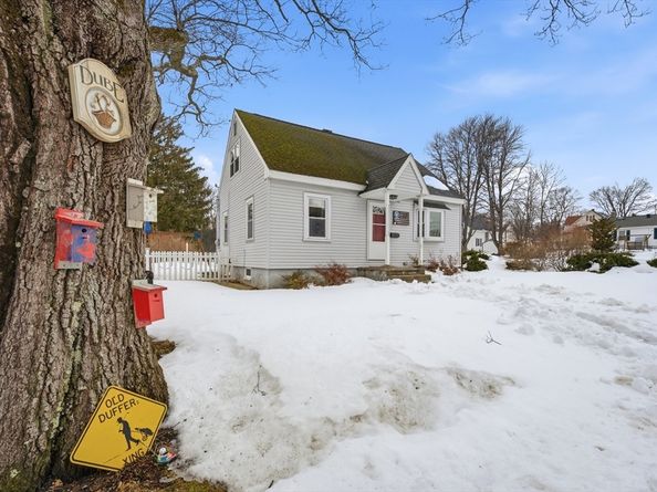 12 Bruce, Worcester MA 01604