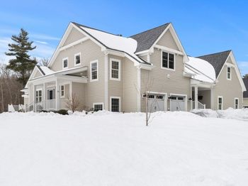 20 Split Rock Ln