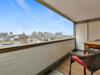 6 Whittier Pl