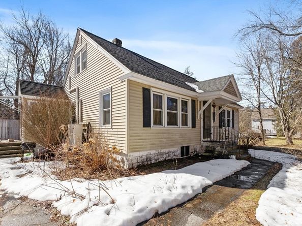 38 Garnet St, Worcester MA 01607