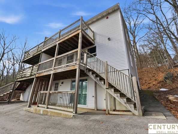 5 Swan Ave B, Worcester MA 01602
