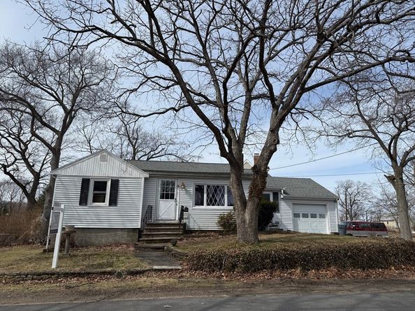 21 Spaulding St, Quincy MA 02169