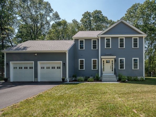 85 East St, Uxbridge MA 01569