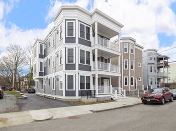 109 Ellington