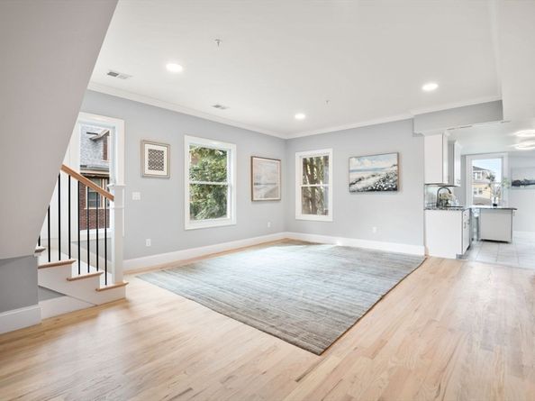 7 Waumbeck 2, Boston MA 02121