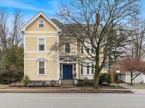 171 Lowell St, Peabody MA 01960