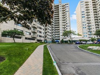 376 Ocean Ave