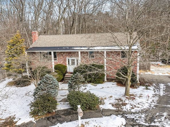 90 Sunnyside Ave, Reading MA 01867