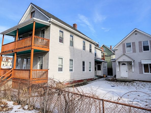 9 Barclay St, Worcester MA 01604