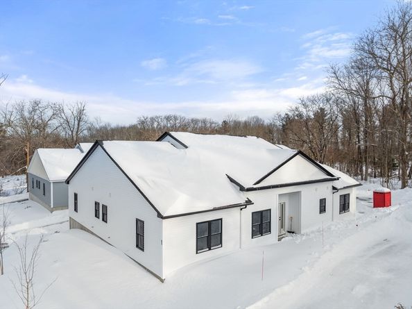 9 L Stevens Road B, Charlton MA 01507