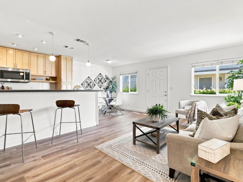 2320 Samaritan Place 3, San Jose CA 95124