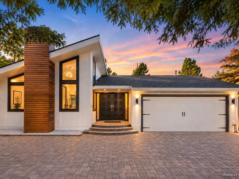 640 N San Antonio Road, Los Altos CA 94022