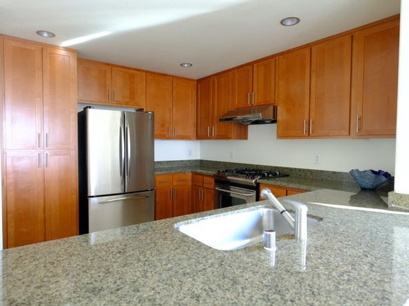 423 7th Street 901, Oakland CA 94607