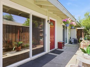 5561 Roundtree Terrace