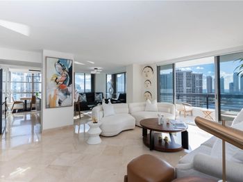 3500 Mystic Pointe Dr