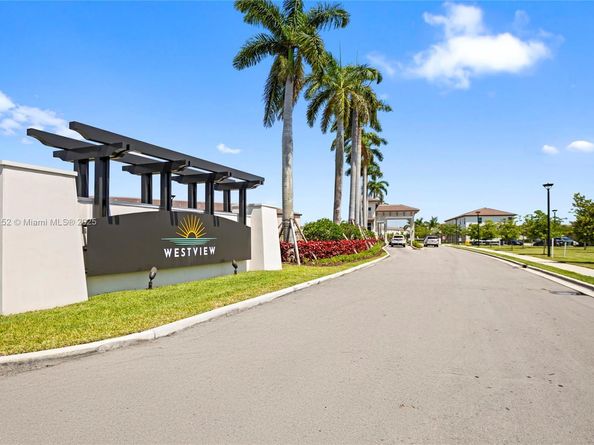 12317 NW 23rd Ct, Miami FL 33167