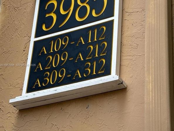 3985 W Mcnab Rd A302, Pompano Beach FL 33069