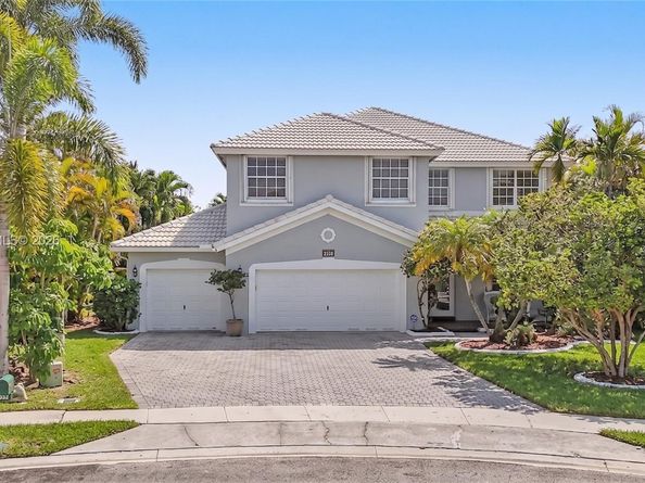 694 SW 168th Way, Pembroke Pines FL 33027