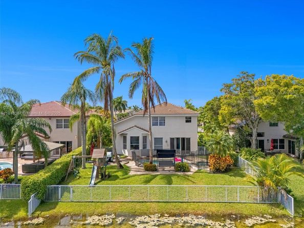 17431 SW 35th St, Miramar FL 33029