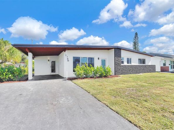 5730 SW 54th Ter, Davie FL 33314