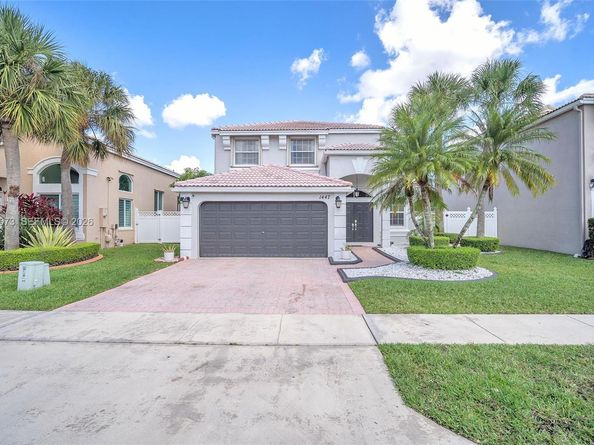 1447 NW 159th Ln, Pembroke Pines FL 33028
