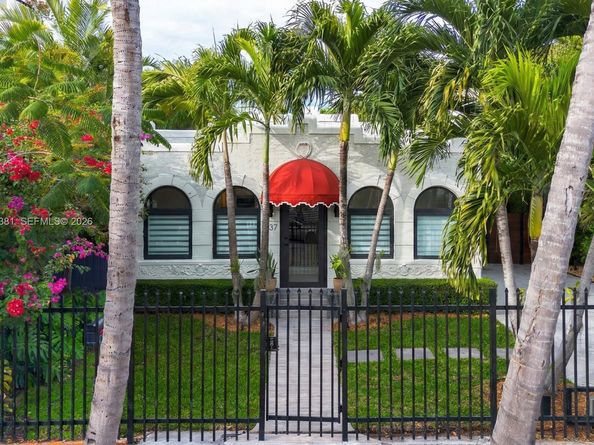 1737 SW 10th St, Miami FL 33135