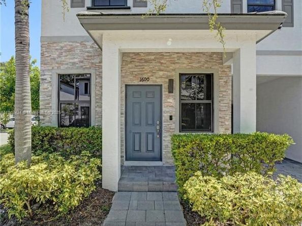 1600 SW 28 Street 0, Fort Lauderdale FL 33315