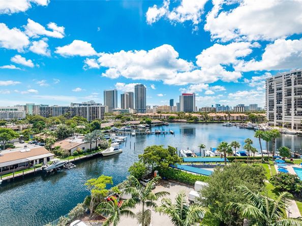 2500 Parkview Dr 821, Hallandale Beach FL 33009