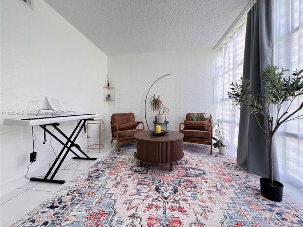 501 Three Islands Blvd 119, Hallandale Beach FL 33009