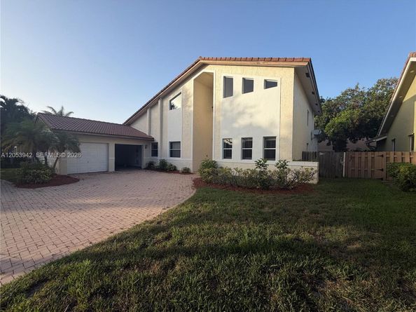 4433 NW 67th Ave, Coral Springs FL 33067