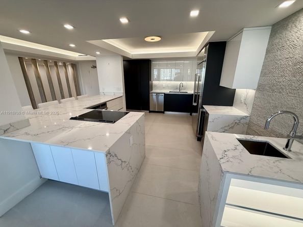 900 Bay Dr 524, Miami Beach FL 33141