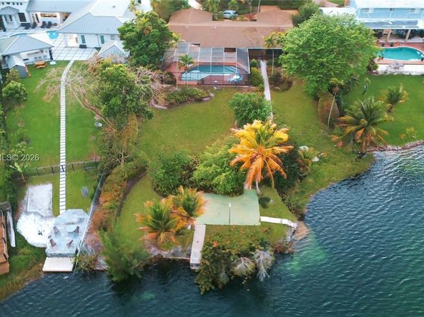 4725 SW 89th Ave, Miami FL 33165