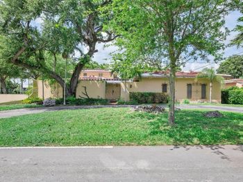 1545 Cantoria Ave