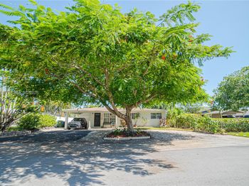 1725 SW 30th St