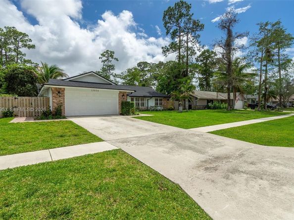 13976 Aster Ave, Wellington FL 33414